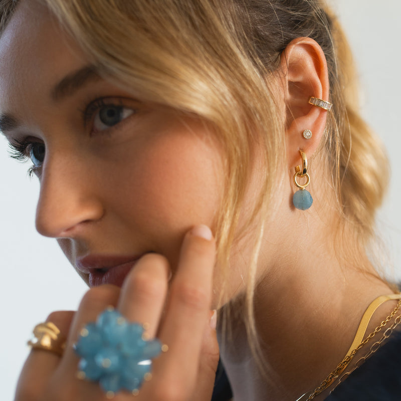 ILLUSION ROUND STUDS