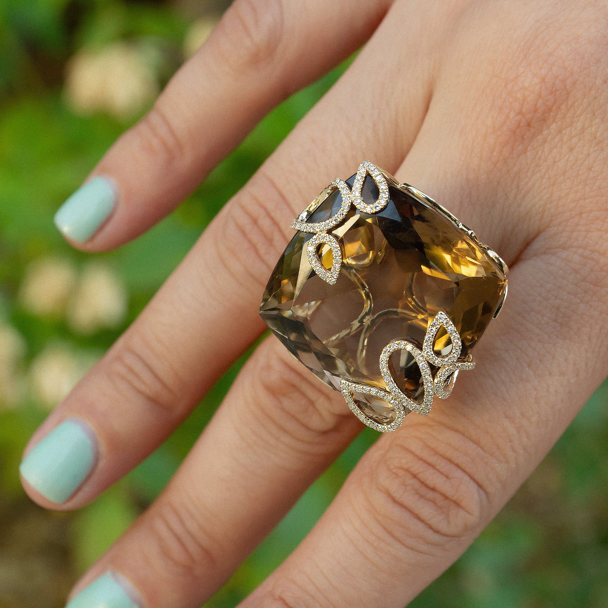 SMOKY QUARTZ COCKTAIL RING