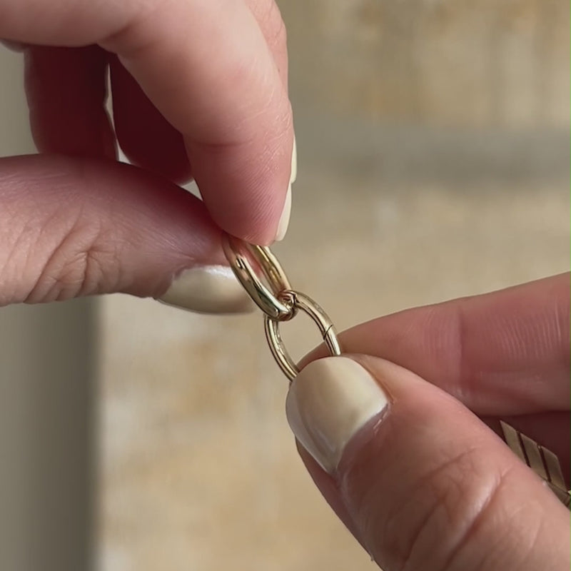 LARGE OVAL DOUBLE-LINK CHARM CLASP