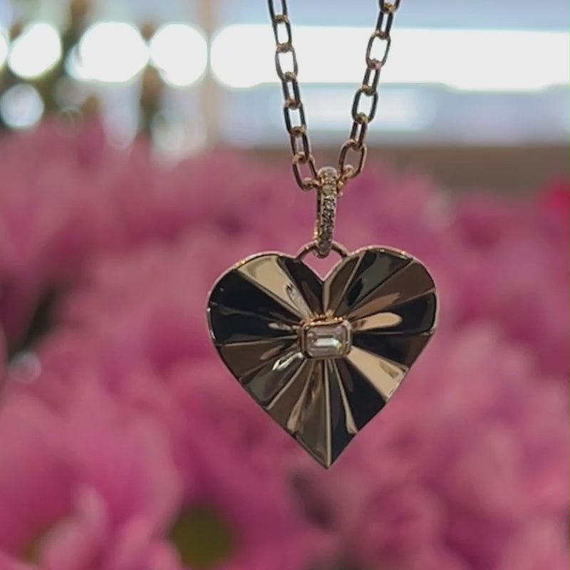 BEZEL SPIRAL HEART PENDANT
